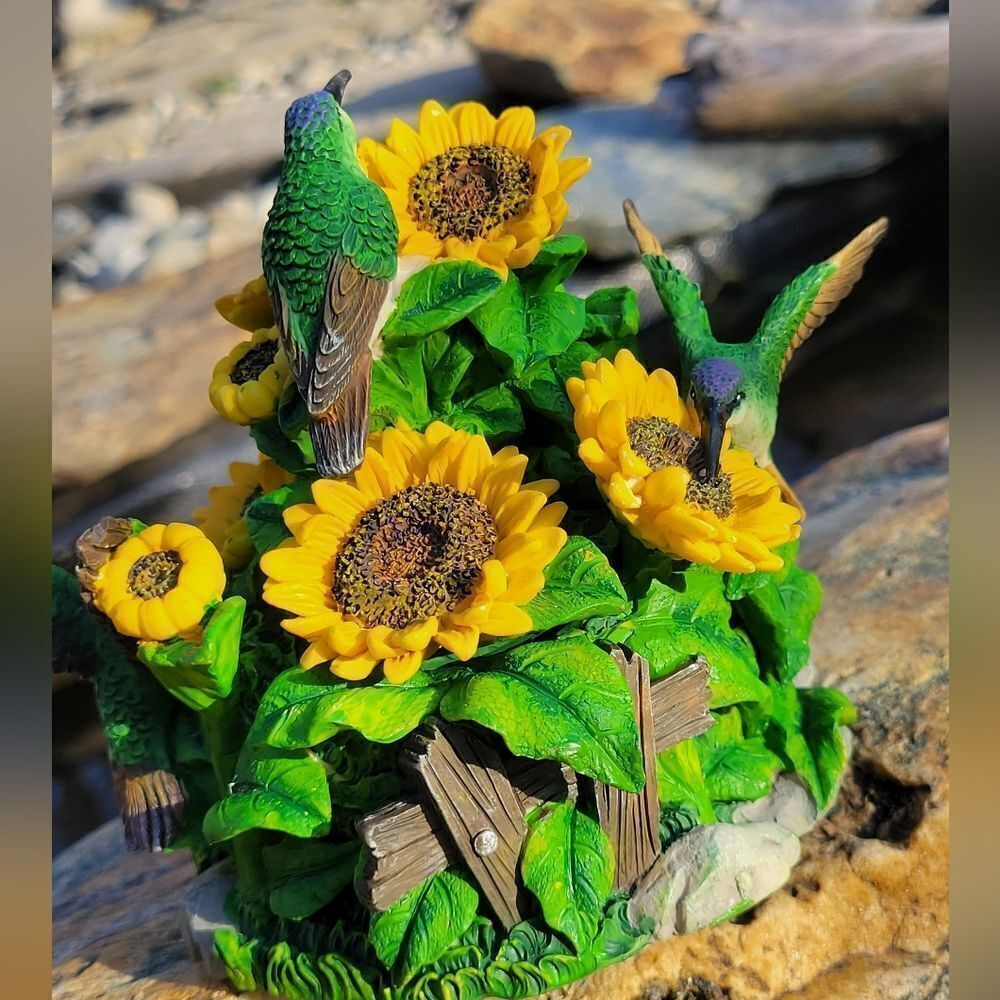 ‎Hummingbird Sunflower Trinket Box - Picture 14 of 15